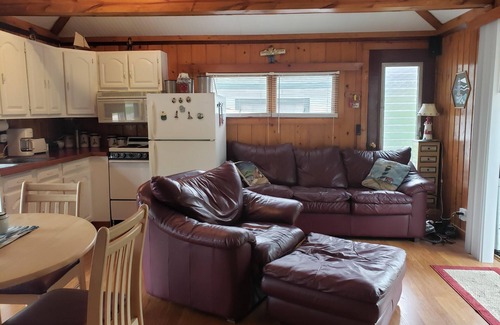 Silver Lake Cottage | Cherish the Memories with a Perfect Family Getaway