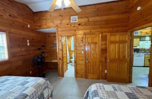Concan House | Cherokee Oaks - Frio River Haven