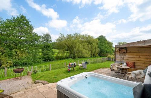 Kenn House | Cherry Blossom, Devon Hideaways