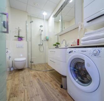 Split Apartment | Cherry-old town