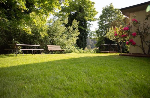 Cordova Bay Hotel | Cherry Tree Inn