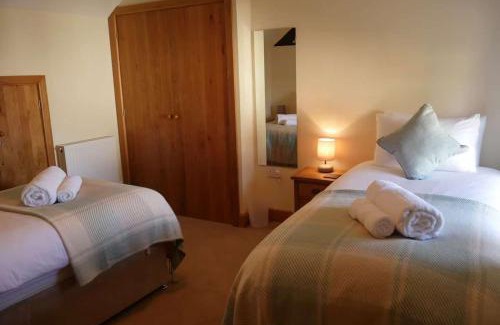 Hay on Wye House | Cherry Trees - 2 bedrooms -Pets Ok - woodburner