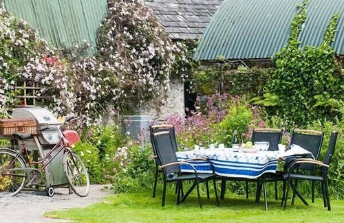 Ballyconra Cabin | Cherryfield, BALLYRAGGET, COUNTY KILKENNY