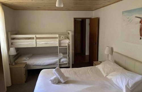East Jindabyne Ski Chalet | Chesa St Moritz Chalet sleeps 18
