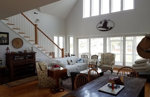 Cambridge House | Chesapeake Waterfront with Private Beach & Pool