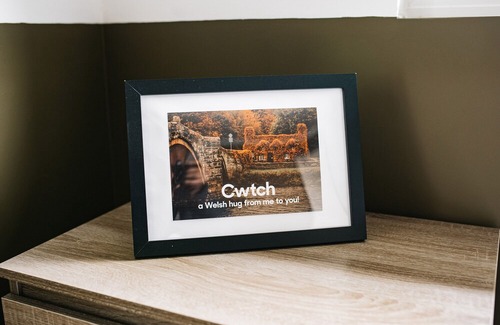 Llanrwst Cabin | Chestnut Cottage, LLANRWST