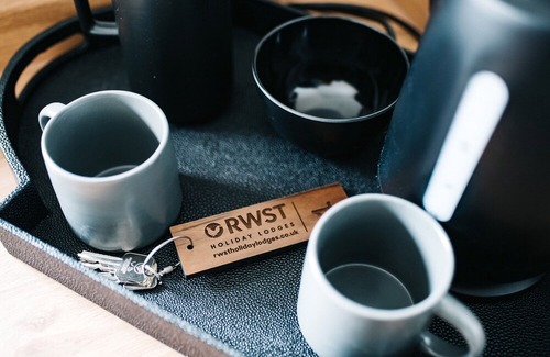 Llanrwst Cabin | Chestnut Cottage, LLANRWST