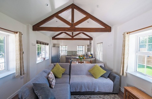 Saltash Cottage | Chestnut Cottage - UK11846