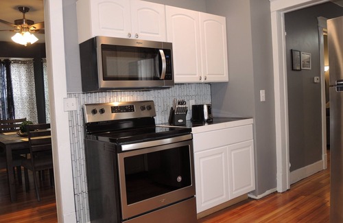 Oneonta House | Chestnut Ridge Under 5 minutes to All Star Village, New renovation in Oneonta
