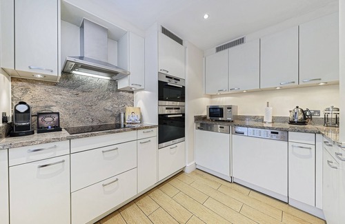 Brompton & Hans Town Apartment | Cheval Knightsbridge