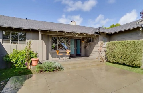 Cheviot Hills House | Cheviot Hills - Quiet Private Central Neighborhood