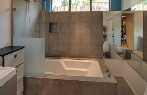 Cheviot Hills House | Cheviot Hills - Quiet Private Central Neighborhood