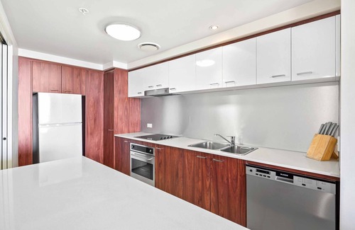 Surfers Paradise Apartment | Chevron Renaissance Ocean View