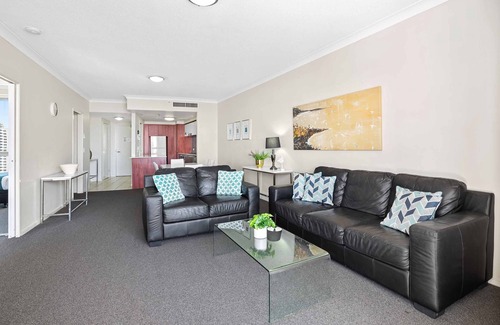 Surfers Paradise Apartment | Chevron Renaissance Ocean View