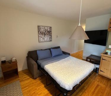 Maizerets Apartment | Chez Agathe - cozy apartment