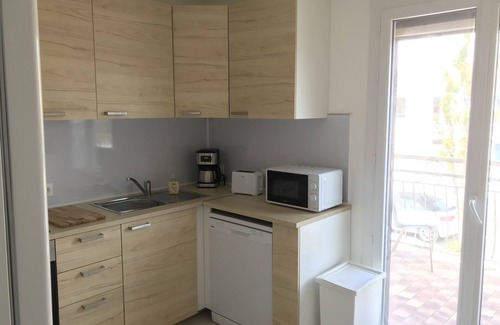 Agde House | Chez Alain Cap d'Agde Beausoleil T6 3 kmmer available from Saturday August 16