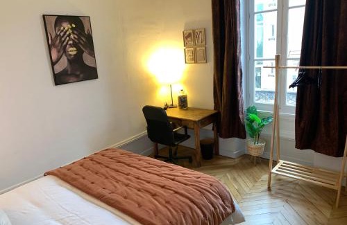 Auxerre Apartment | Chez Aristide