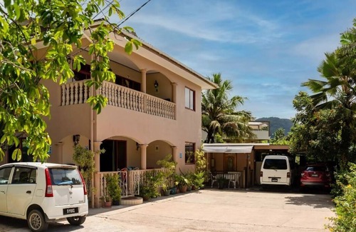 Mahe Island Apartment | Chez Benoit Self Catering- Au cap, mahe seychelles, beach garden view