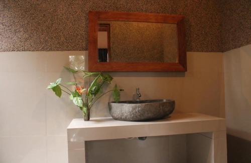 Sidemen House | Chez Bisma