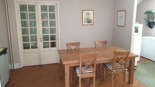Les Martys House | chez Black and White