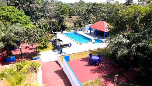 Guinea Hotel | Chez BZ