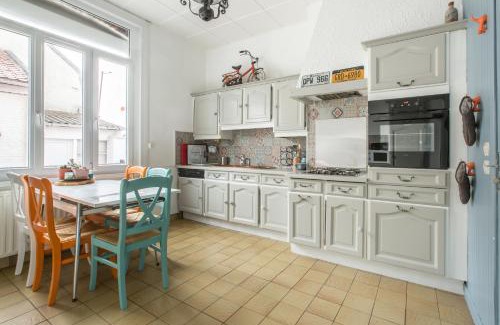 Angres House | Chez Charlotte