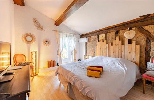 La Celle-sous-Gouzon House | Chez Christelle et Halim à 15 minutes de Saint-Emilion