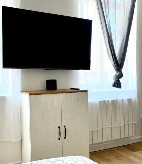 Saint-Amand-les-Eaux Apartment | Chez Clément et Mathilde - Studio hyper centre tout équipé
