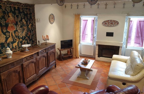 Lalbenque House | CHEZ DANIELE - Charming house in the heart of the village of Lalbenque