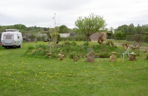 Saint-Pavace Other | Chez Didier Emplacements tentes et Camping cars