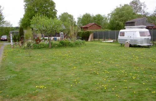 Saint-Pavace Other | Chez Didier Emplacements tentes et Camping cars