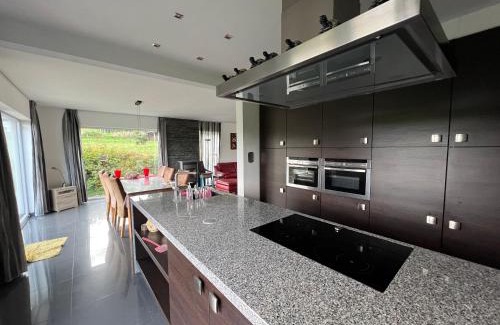 Tavigny House | Chez Dundy