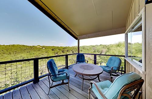 Lodge Acres House | Chez Elmo