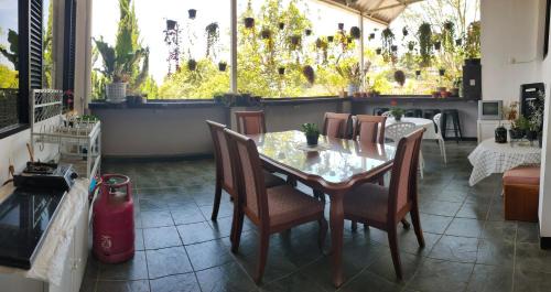 Hegarmanah House | chez FAUSTINE