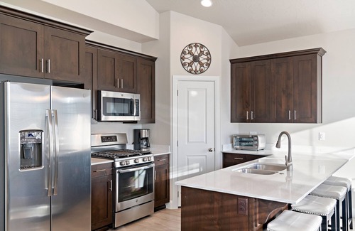 Sienna Hills House | Chez Flores South New Listing!