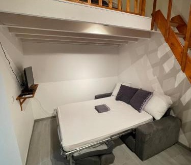 Faubourg Apartment | Chez Franou, centre ville , rez de chaussée