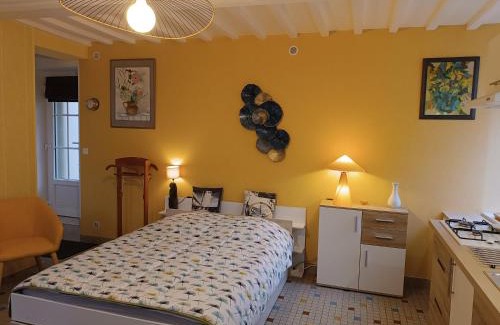 Grandcamp-Maisy Apartment | Chez Gibus