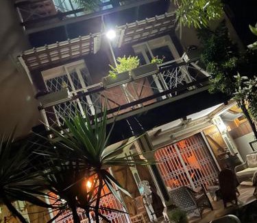 Pointe D'esny House | Chez Henri