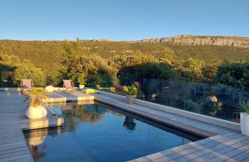 Nans-les-Pins Bed & Breakfast | Chez Herve et Lydie