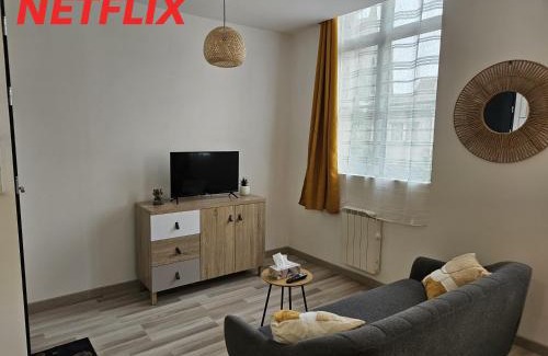 Valenciennes Apartment | Chez Home