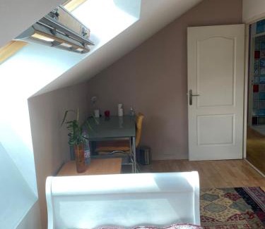 Conflans-Sainte-Honorine House | CHEZ HUSNA
