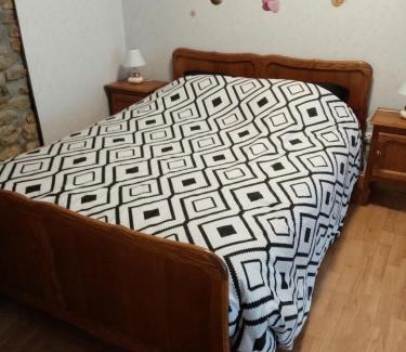 Lorcy Apartment | Chez isa