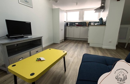 Lens House | Chez Jean #4- Le Souplex