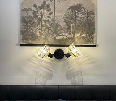 Centre Ville Apartment | Chez Jean-Yves et Zoé - LA BOHÈME - Au calme, Très propre, Proche parkings