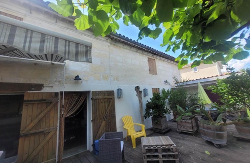 Fronsac Bed & Breakfast | Chez Jeanfi