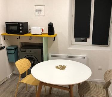 Luneville Apartment | Chez Julien: appartement confort plein centre