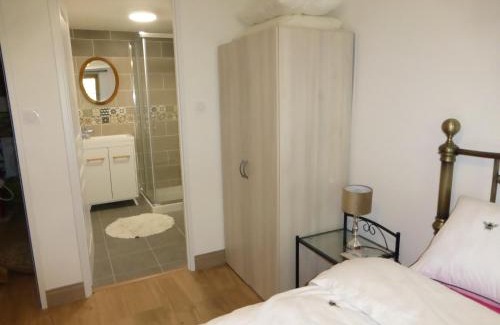 Charroux Bed & Breakfast | Chez Kate