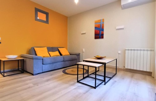 Loupian Apartment | Chez Léon - Clim' & Patio - Appart Loupian Centre