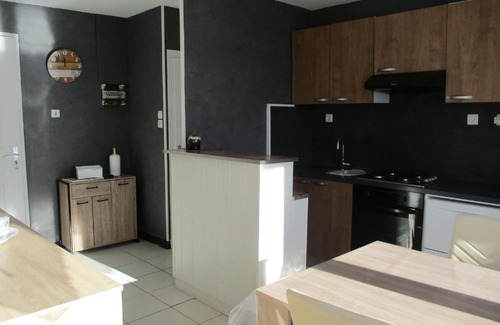 La Tour-dʼAuvergne Apartment | chez le bleu