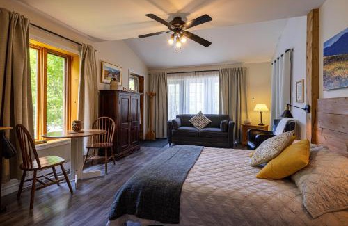 Saint Aime Des Lacs Bed & Breakfast | Chez Les Bergeron